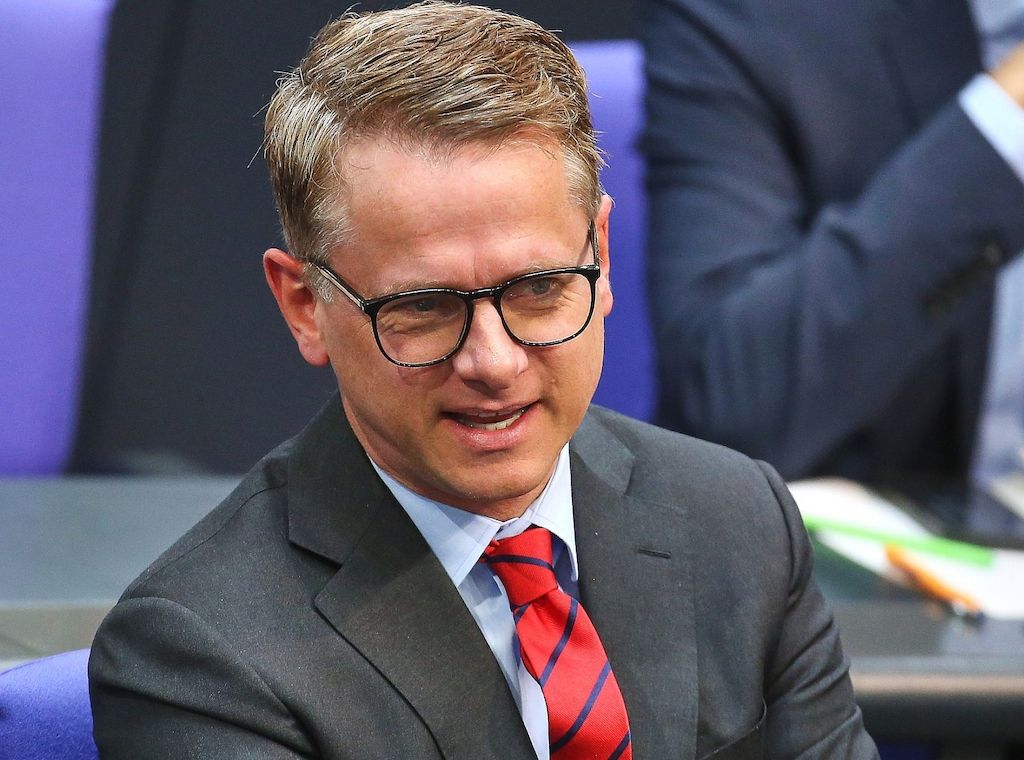 Linnemann drängt auf Stromsteuer-Senkung für private Haushalte