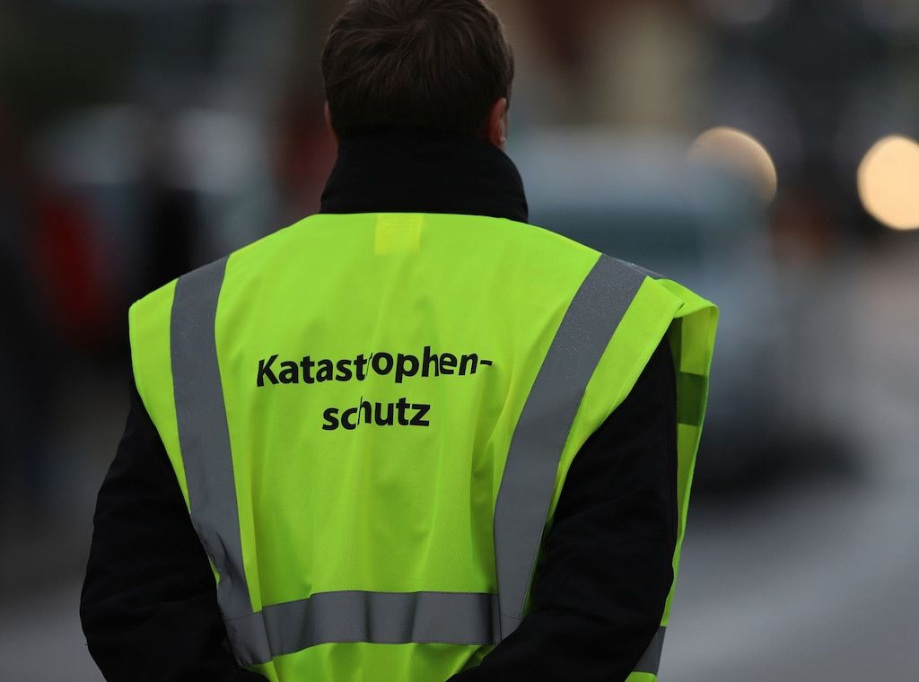 Bevölkerungsschutz: Innenminister will mehr Schutzräume und Sirenen