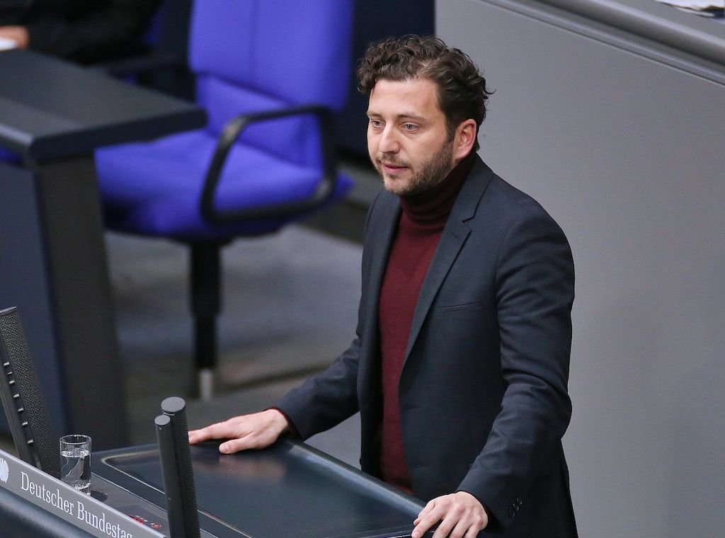 Grünen-Chef drängt auf AfD-Verbotsverfahren