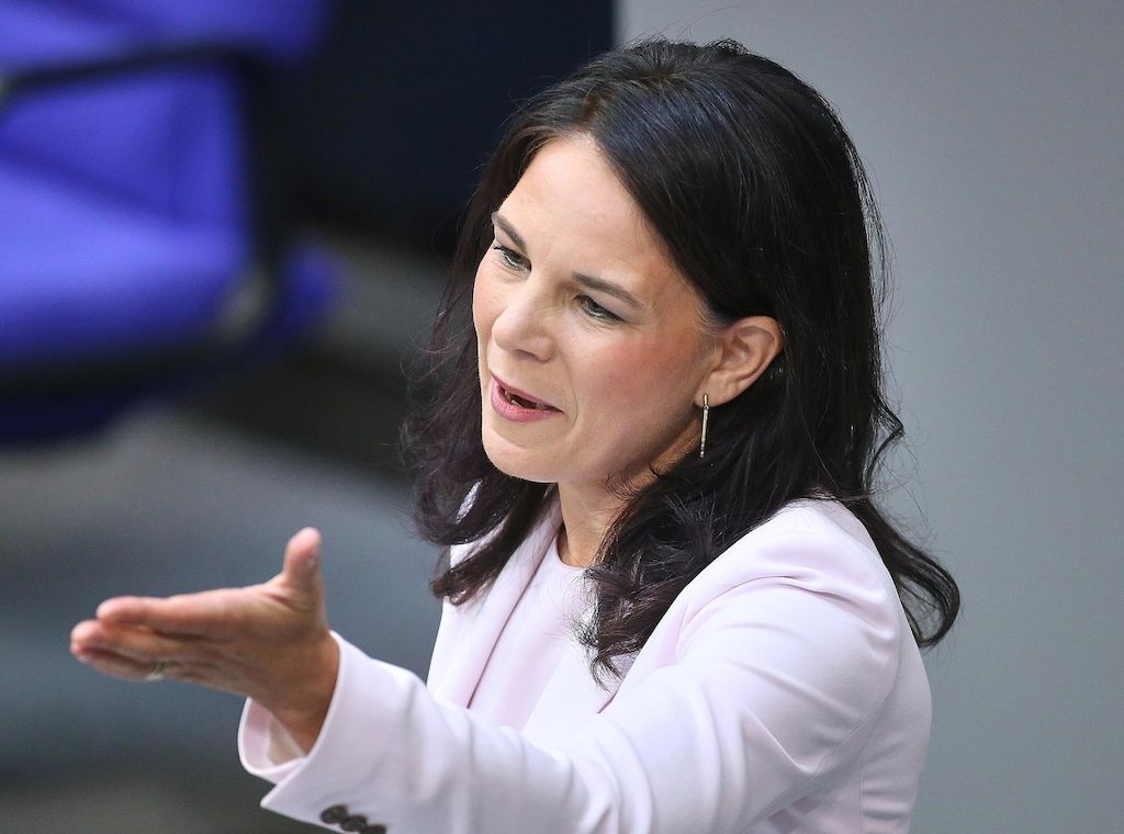 Baerbock verlässt Bundestag - Lübcke übernimmt Mandat für Brandenburg