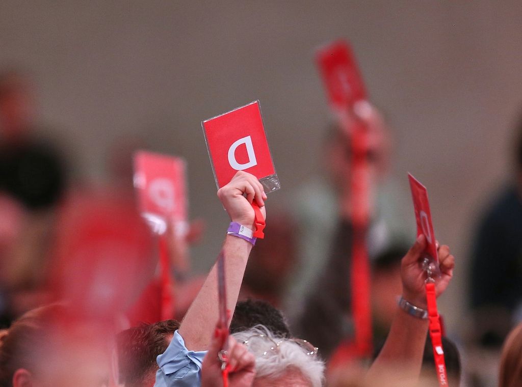 Lob und Kritik aus Union an SPD-Beschluss für AfD-Verbotsverfahren