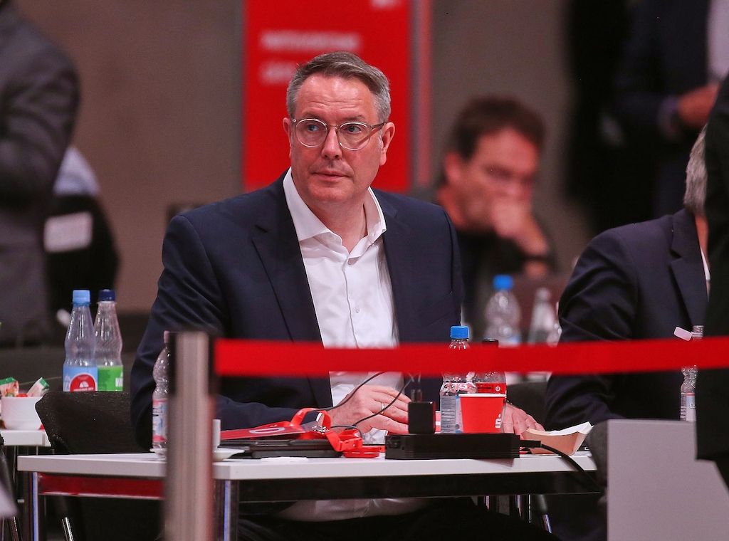 Schweitzer kritisiert CDU für Infragestellen der Stromsteuer-Pläne