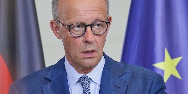 Linke fordert von Merz Friedensgespräche mit China