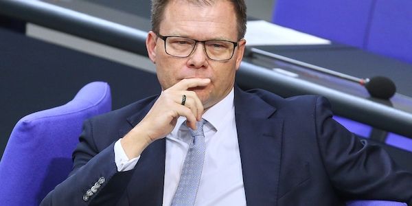Umweltminister ruft Kommunen zu klimagerechten Umbauten auf