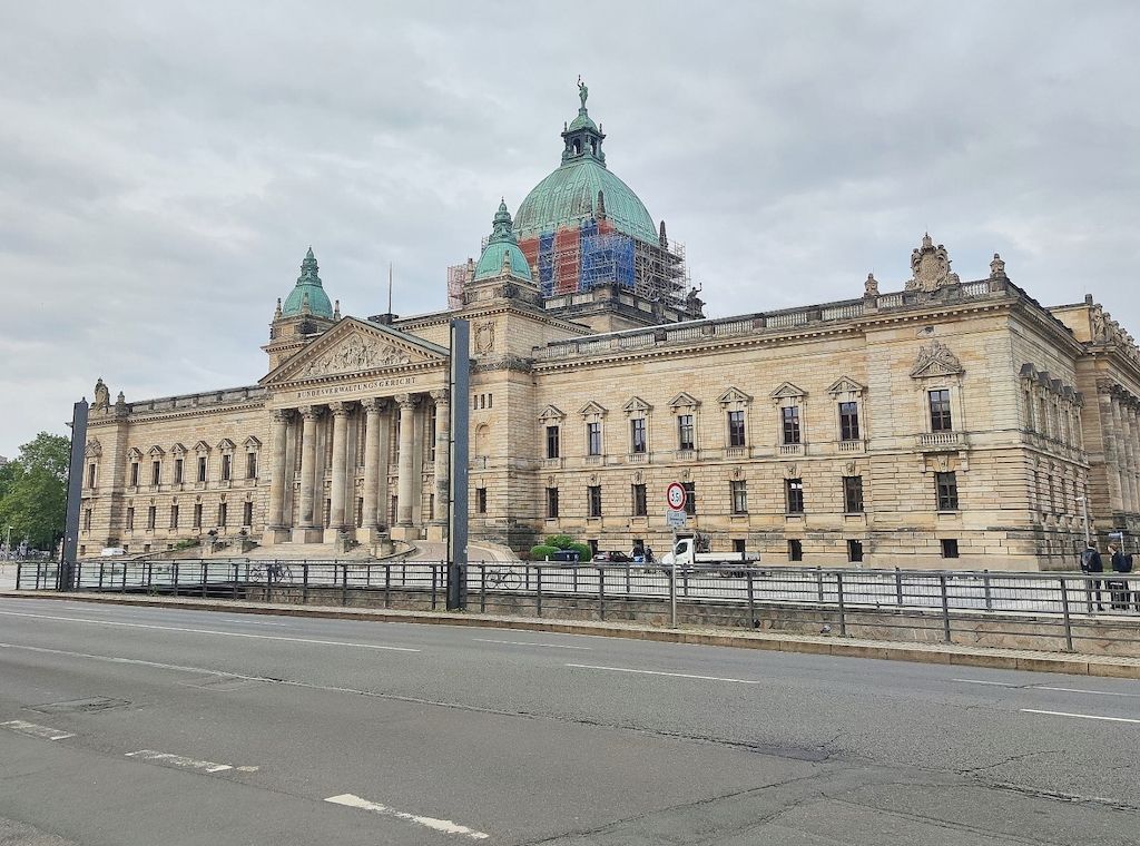 Oberster Verwaltungsrichter löst neuen Asyl-Streit aus