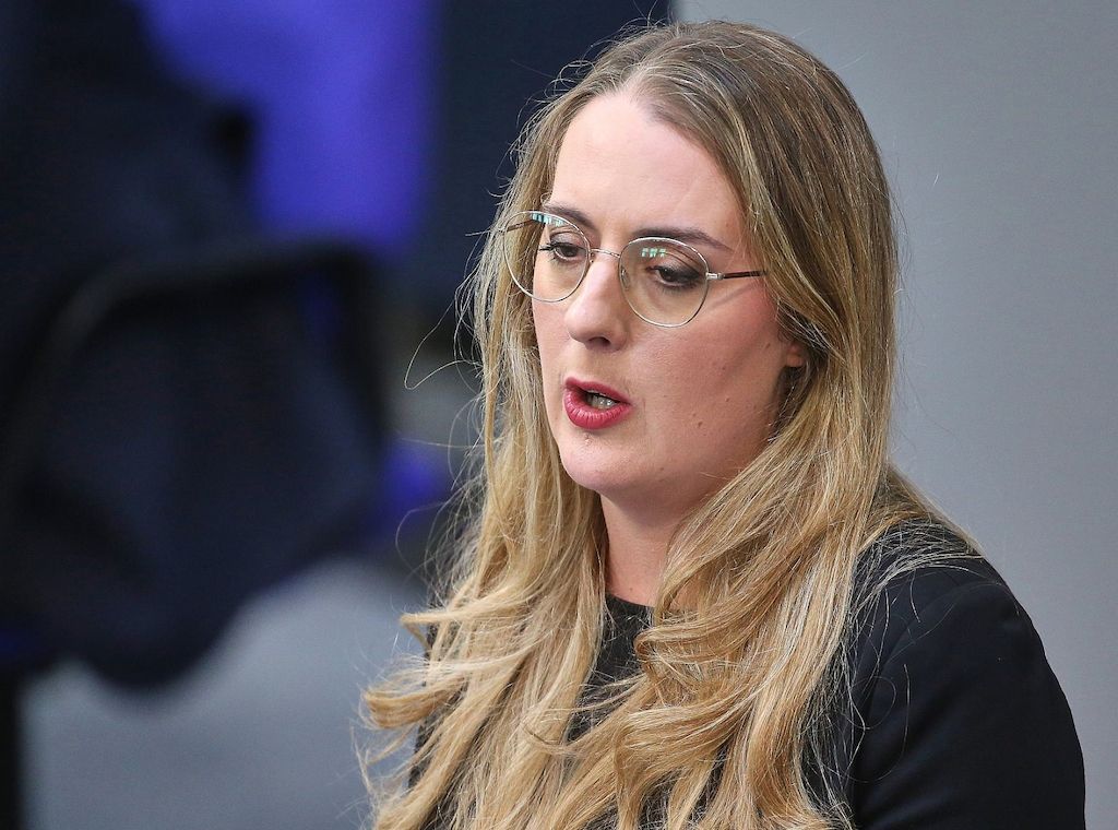 Dröge kritisiert Merz für Grenzpolitik