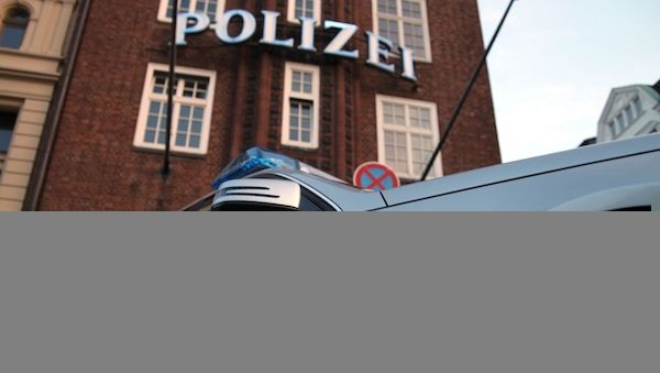Schwerer Raub bei Fahrzeugkauf in Hamburg-Marmstorf
