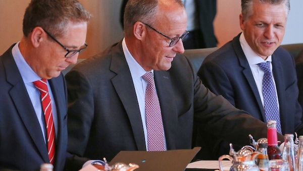 Kabinett beschließt 100-Milliarden-Euro-Gesetz für die Länder