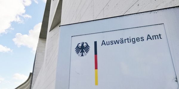Auswärtiges Amt geht gegen Medienplattform "Red" vor