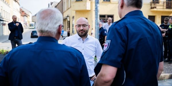 Angriff auf Fest der Vielfalt in Bad Freienwalde: Hinweise auf Extremismus