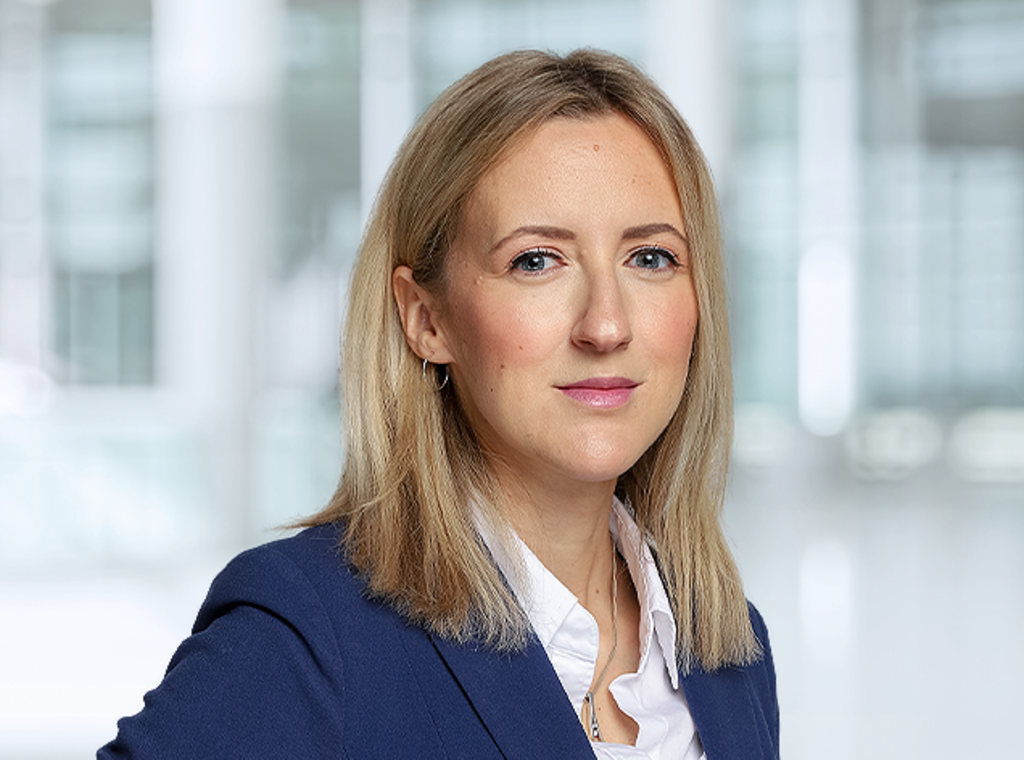 Maria Strotkötter - setzt nicht nur als Bereichsleiterin Finanzen bei der IDEAL-Versicherung auf Teamfähigkeit