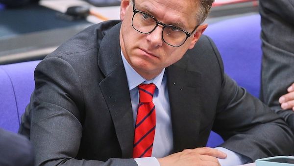 CDU-Generalsekretär will nicht als Politiker in Rente gehen
