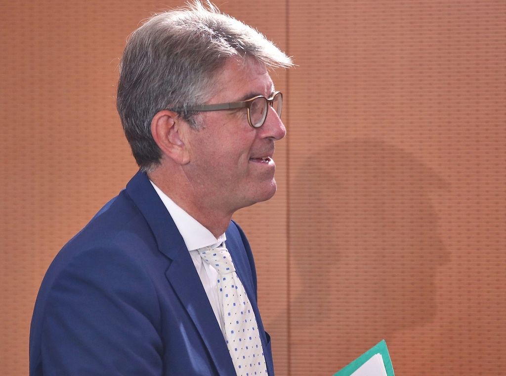 Kulturstaatsminister verteidigt Pläne für Digitalsteuer