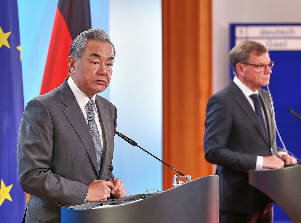 Wadephul kritisiert China für intransparente Exportbeschränkungen