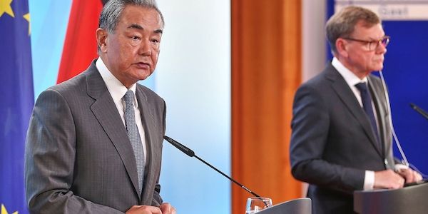 Wadephul kritisiert China für intransparente Exportbeschränkungen