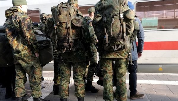 Umfrage: Drei von vier Deutschen sprechen sich für Wehrpflicht aus
