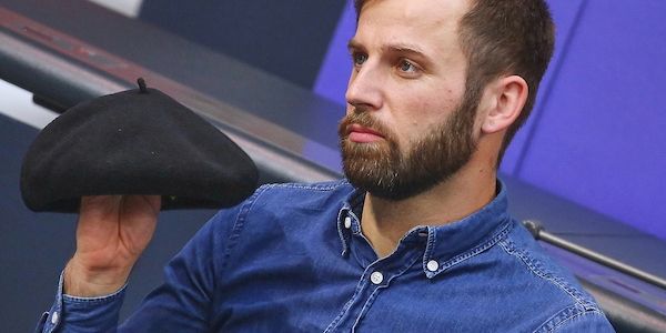 Linken-Politiker verzichtet im Bundestag auf Baskenmütze