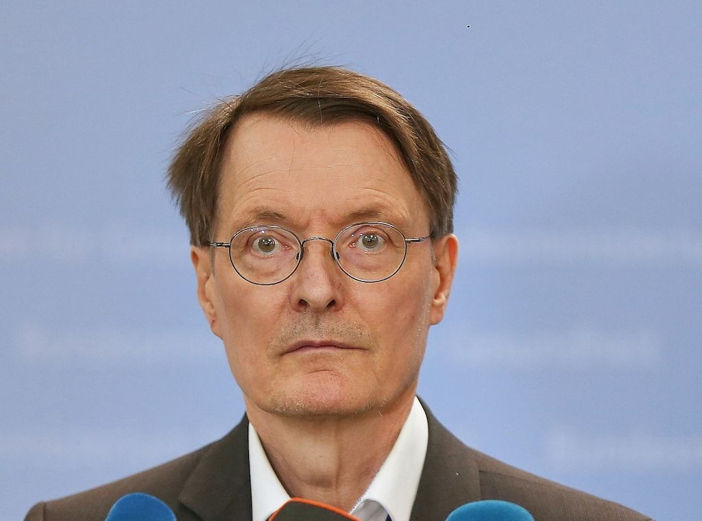 Lauterbach kritisiert US-Regierung scharf für Attacken auf Harvard