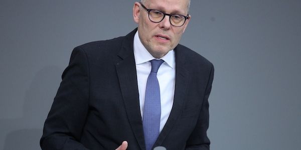 Ex-Transatlantikkoordinator: Trump und Putin nicht gleichsetzen