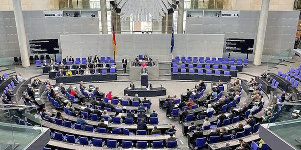 Fast zwei Dutzend Anzeigen wegen Geheimnisverrat im Bundestag
