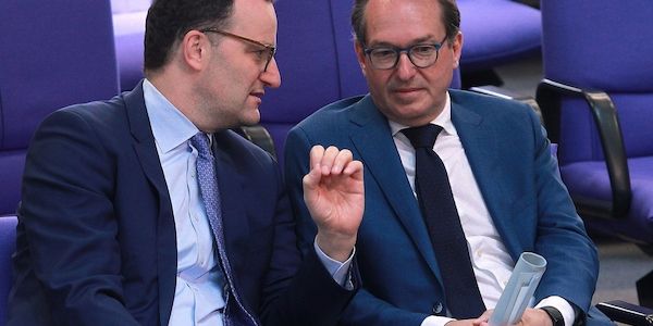 Spahn nennt Dobrindt "Deutschlands schwarzen Sheriff"