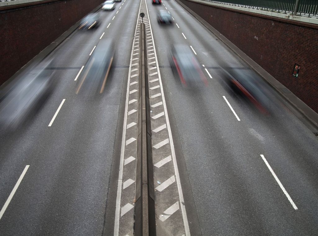 Hamburgs Verkehrssenator zweifelt an Zielmarke zum autonomen Fahren
