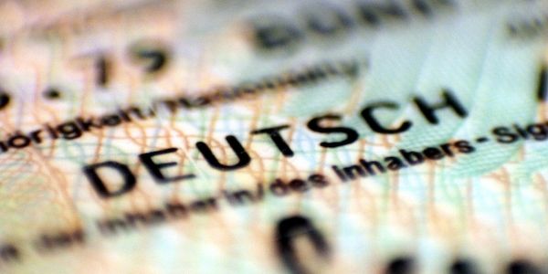 Türkische Gemeinde fordert mehr Personal in Einbürgerungsbehörden