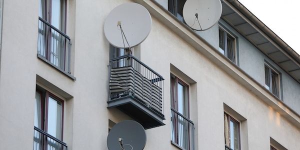 Haushalte zahlen nach Umzügen 550 Millionen Euro zu viel für Strom