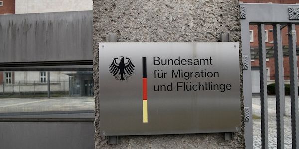 Bamf besorgte innerhalb letzter fünf Jahre 7.557 Passersatzpapiere