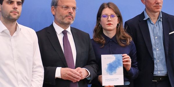 Bericht vorgestellt: Zahl antisemitischer Vorfälle steigt weiter