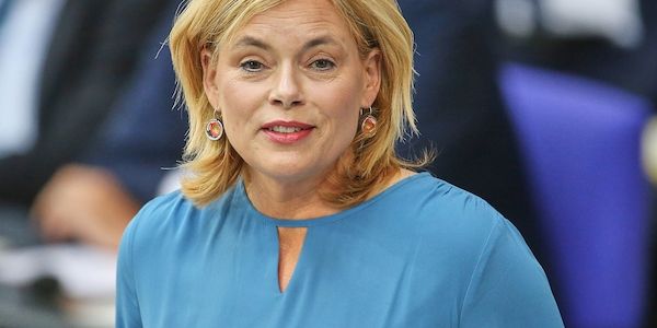 Klöckner: Nächstes Staatsoberhaupt muss Frau sein