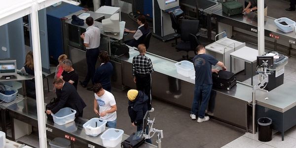 Landgericht: Kein Schadensersatz wegen langer Sicherheitskontrolle