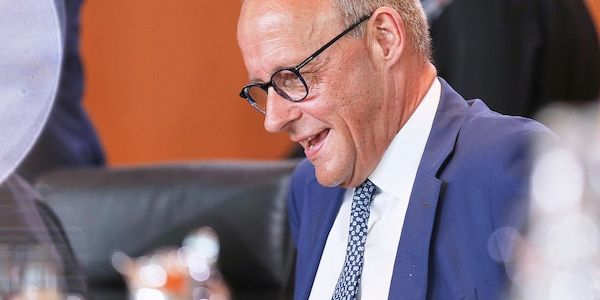 Insa: Union zieht AfD davon - Zufriedenheit mit Merz wächst