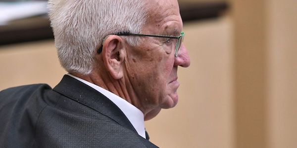 Özdemir und Kretschmann warnen Grüne vor Annäherung an Linke