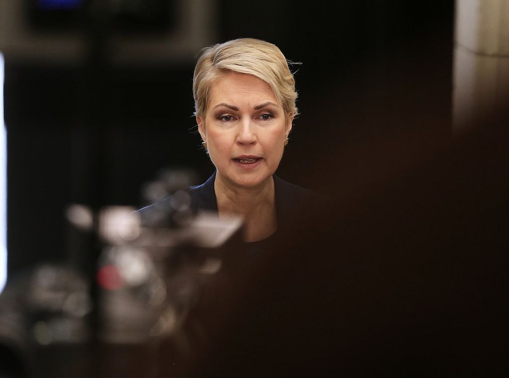 Schwesig kritisiert unfairen Umgang mit Frauen in der Politik