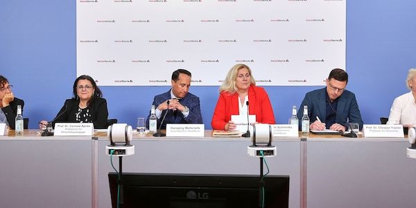 MetallRente: Jugendliche für mehr Unterstützung bei Altersvorsorge