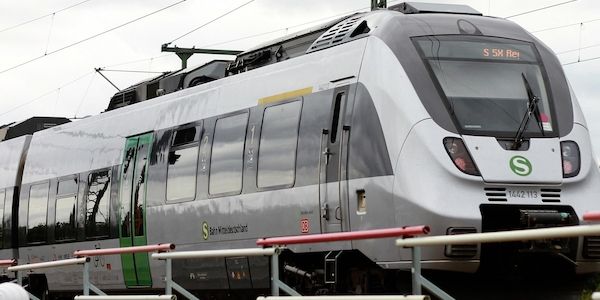 S-Bahn-Surfer in Leipzig unterwegs
