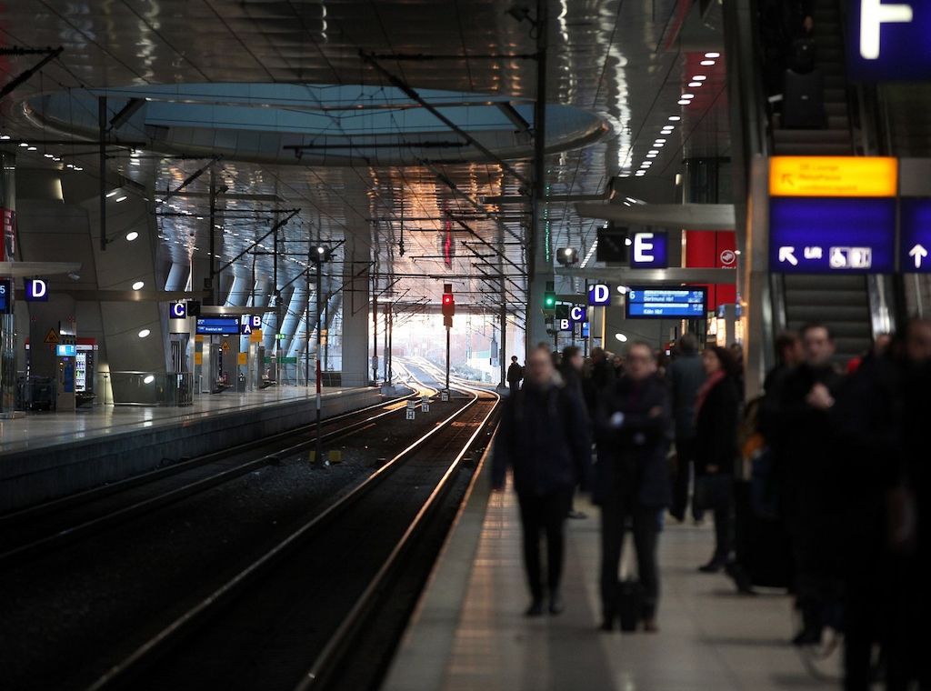 Linke fordert von Bahn Preismoratorium in den Ferien