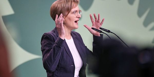 Grünen-Vorsitzende beklagt "Kakophonie in der SPD"