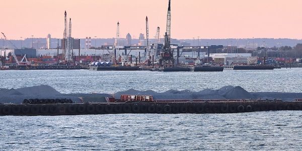 Haseloff befürchtet höheren CO2-Ausstoß bei Industrie-Abwanderung