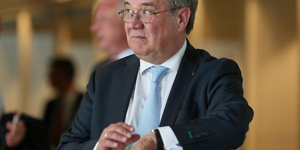 Laschet hält Angriff Israels auf Iran für berechtigt
