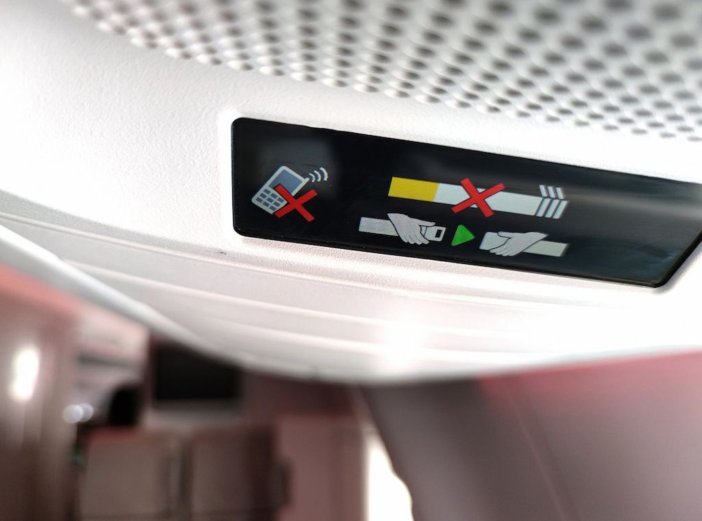 Fast jeder zweite Fluggast ignoriert "Flugmodus" am Smartphone