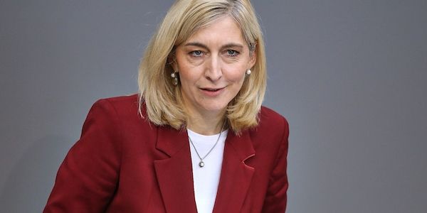 Warken will Masken-Bericht dem Haushaltsausschuss vorlegen