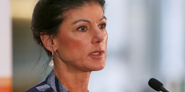 Wagenknecht warnt vor drittem Weltkrieg