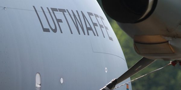 Luftwaffe fliegt deutsche Staatsbürger aus Israel aus