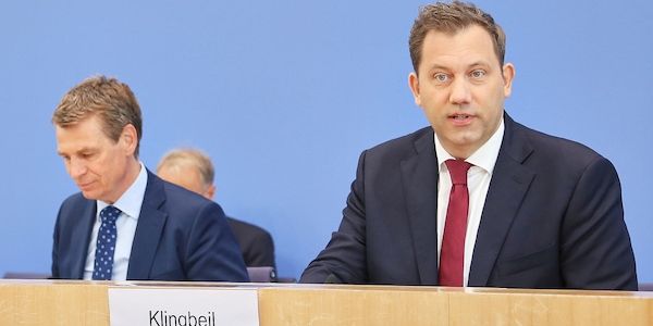 Haushalt: Klingbeil plant Rekordinvestitionen und höhere Schulden