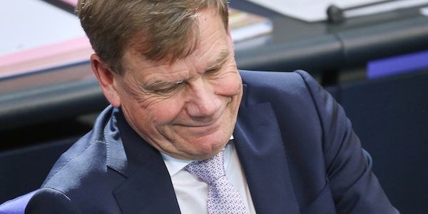Stegner verteidigt Wadephul gegen Unions-Kritik