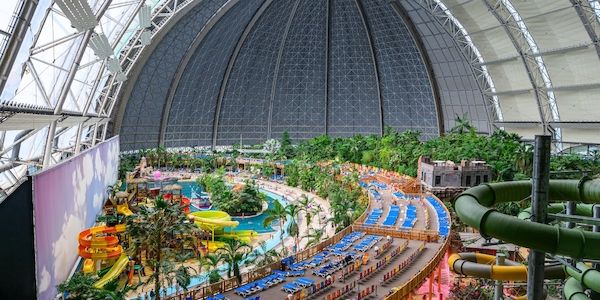 17 Verletzte nach Streit im Tropical Islands in Brandenburg-Dahme-Spreewald