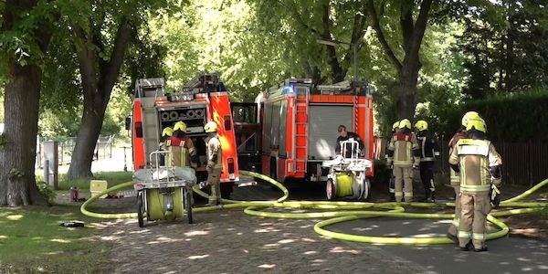Mann bei Hausbrand in Berlin-Staaken gestorben