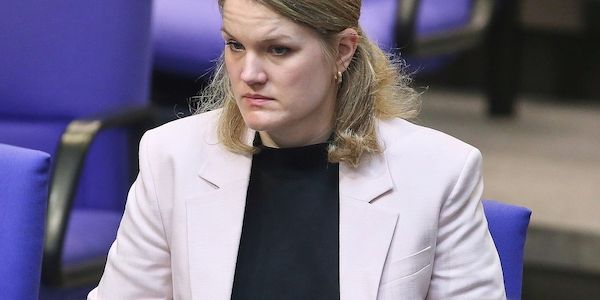 SPD verteidigt Verkleinerung des Parlamentarischen Kontrollgremiums